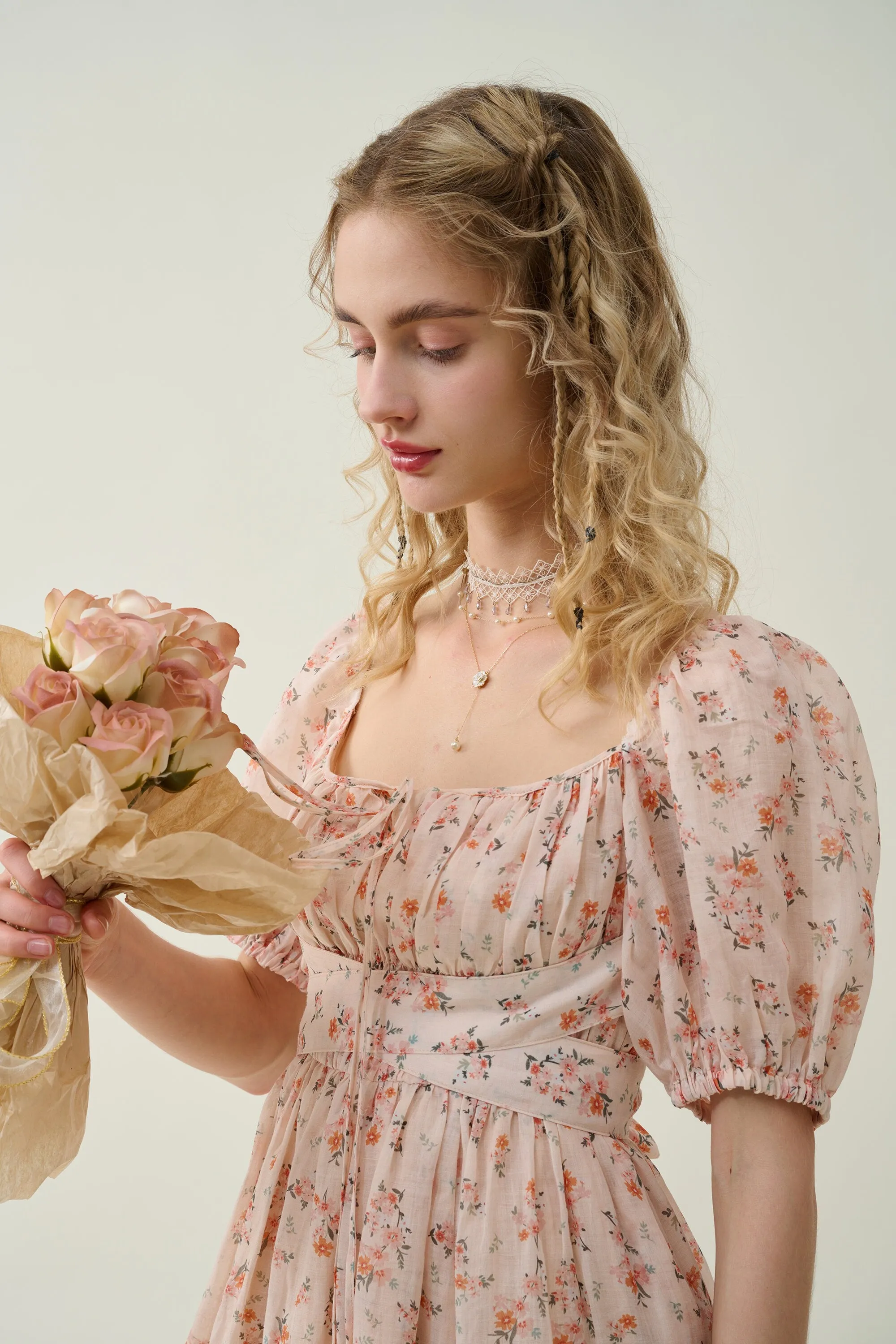 Alice 19 | Floral linen dress