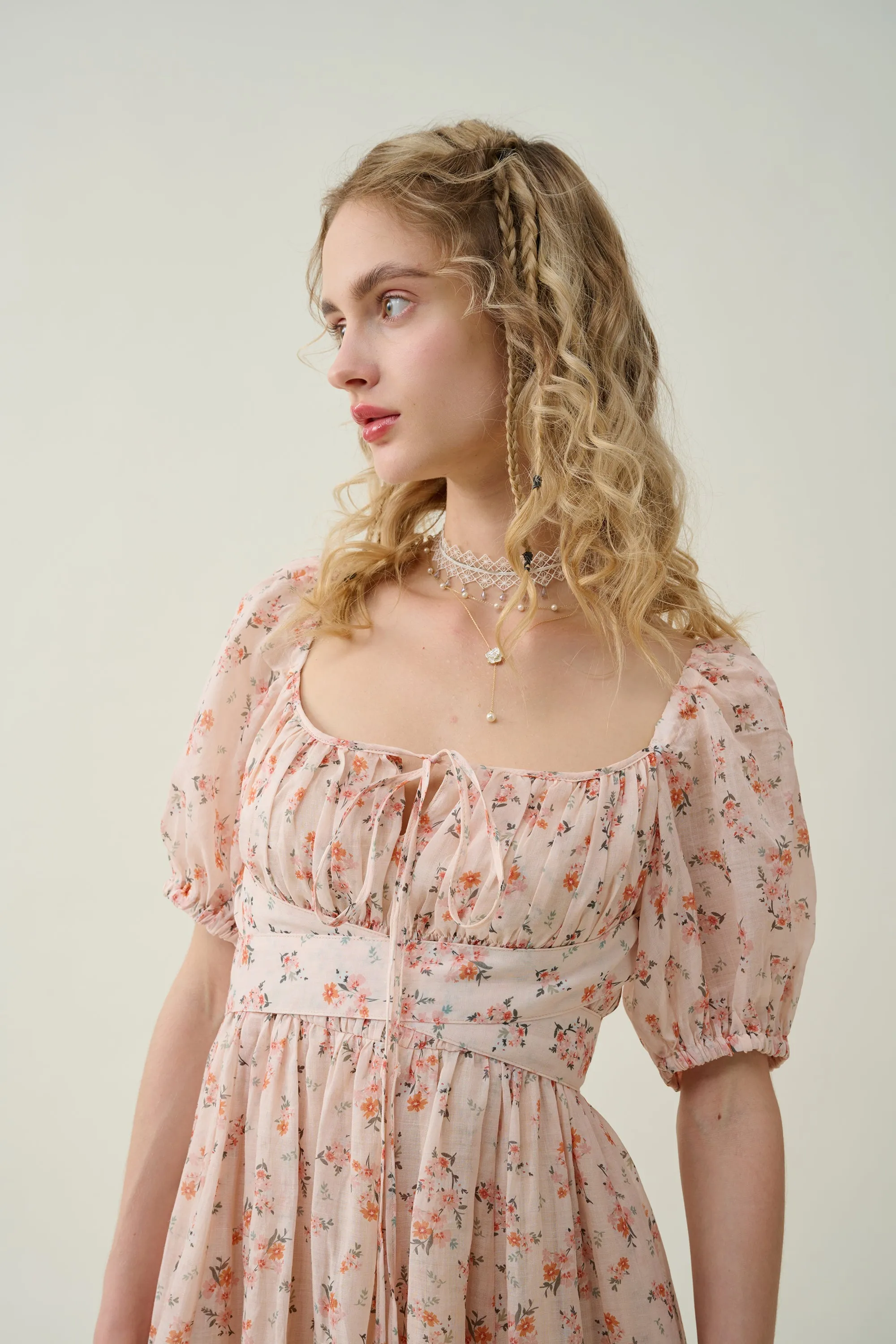 Alice 19 | Floral linen dress